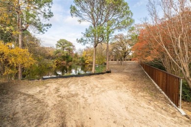 Lake Lot For Sale in Arlington, Texas