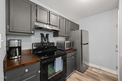 Welcome to this charming end-unit townhome in the desirable - photo 14