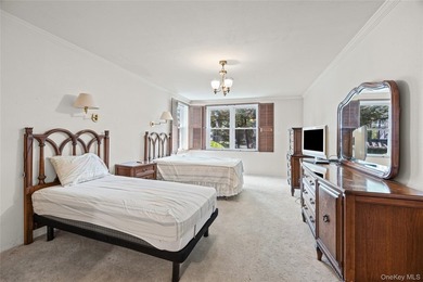 Welcome to this beautifully maintained 24- hour doorman building - photo 26
