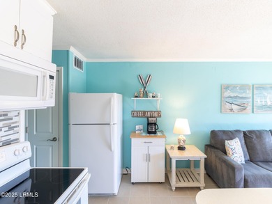 Incredible opportunity for this perfect beach villa! Bright - photo 9