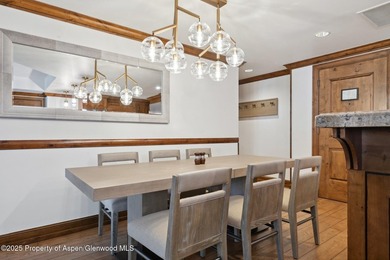 2024 renovations completed (including new decor, furniture - photo 9