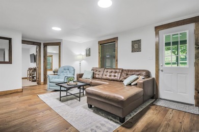 This completely remodeled 4 bedroom 2 bath, fully furnished home - photo 13