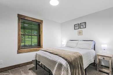 This completely remodeled 4 bedroom 2 bath, fully furnished home - photo 21