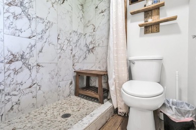 This completely remodeled 4 bedroom 2 bath, fully furnished home - photo 25