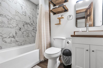 This completely remodeled 4 bedroom 2 bath, fully furnished home - photo 26