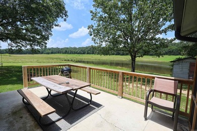 This completely remodeled 4 bedroom 2 bath, fully furnished home - photo 31