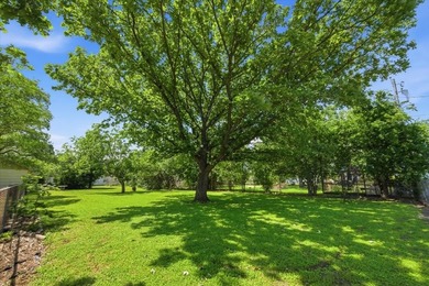 Just minutes from Lake Whitney, McCown Valley Park, day use and - photo 31