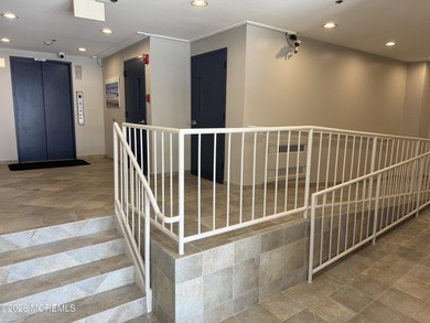 Rare opportunity to own this gorgeous oceanfront/ocean view - photo 44