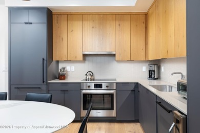 Electric Pass Lodge Residence 503, a pristine 2-bed/2-bath condo - photo 4