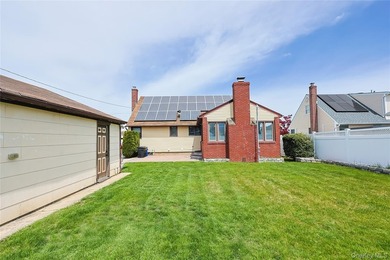 Welcome to this beautifully renovated home in Wantagh.This - photo 4