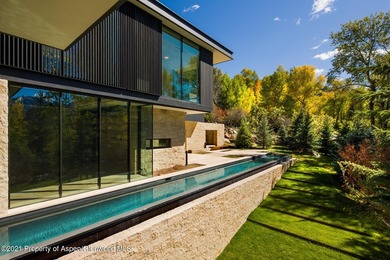A rare offering on Red Mountain, combining luxury contemporary - photo 1