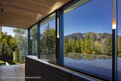 A rare offering on Red Mountain, combining luxury contemporary - photo 5