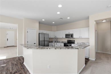 APPROVED SHORT SALE! Spacious and move in ready! This - photo 13
