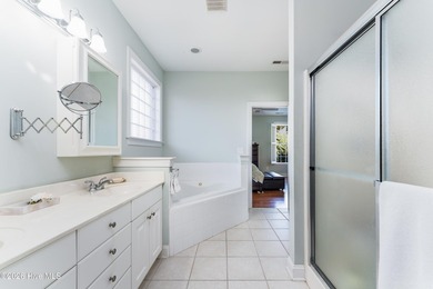 Beautiful brick home tucked away on a private cul-de-sac lot in - photo 14
