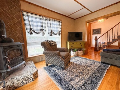 Beautiful 4-bedroom 1.5 bath home close to ATV trails. If you've - photo 14