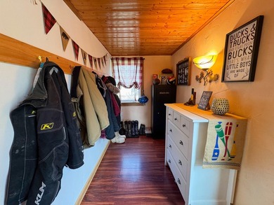 Beautiful 4-bedroom 1.5 bath home close to ATV trails. If you've - photo 15