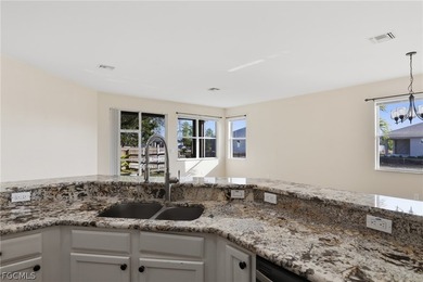APPROVED SHORT SALE! Spacious and move in ready! This - photo 16
