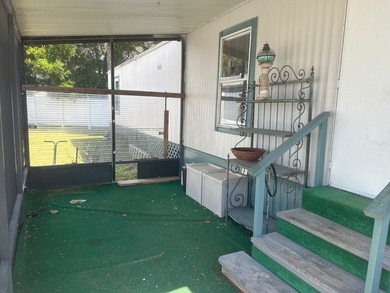 Well-maintained 2BR/2BA mobile home located just minutes from - photo 17