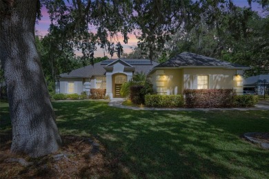 Lake Home For Sale in Apopka, Florida