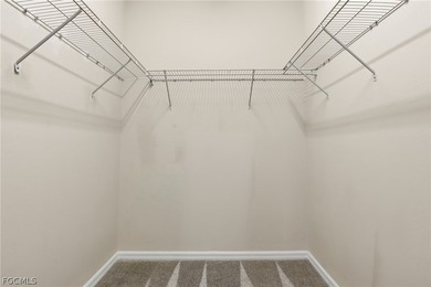 APPROVED SHORT SALE! Spacious and move in ready! This - photo 24