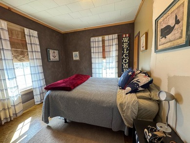 Beautiful 4-bedroom 1.5 bath home close to ATV trails. If you've - photo 24