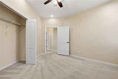 APPROVED SHORT SALE! Spacious and move in ready! This - photo 26
