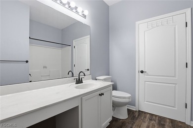 APPROVED SHORT SALE! Spacious and move in ready! This - photo 27