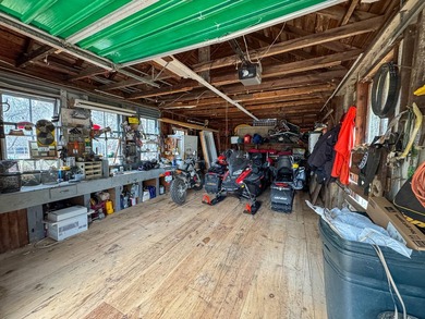 Beautiful 4-bedroom 1.5 bath home close to ATV trails. If you've - photo 33