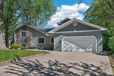 Experience an *up north* feel right in Maple Grove with stunning - photo 40