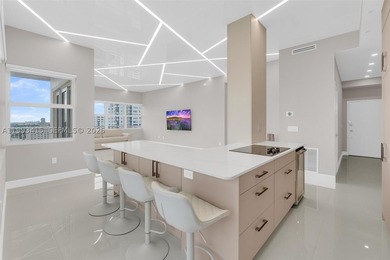 Little Maule Lake Condo For Sale in Aventura Florida