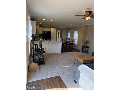 Enjoy coastal living in this well-maintained 3-bedroom, 2-bath - photo 4