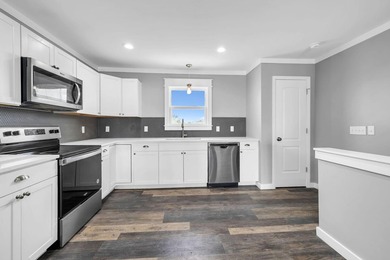 Directly across the street from the Gulf, this 2 bedroom, 2 - photo 11