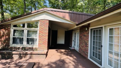 A quaint rough river cottage sitting on 3 lake lots! Call Josh! - photo 4