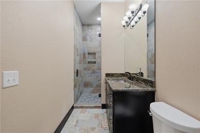 Expansive Ozark views define this custom 1,500sq residence on 9 - photo 18