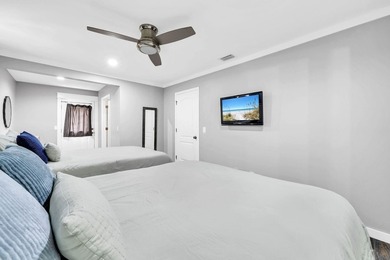 Directly across the street from the Gulf, this 2 bedroom, 2 - photo 20