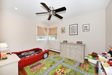 Beautifully maintained 3-bedroom, 2.5-bath ranch located in the - photo 20