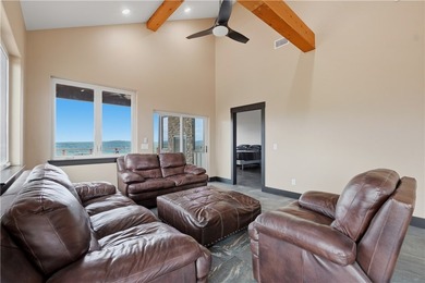 Expansive Ozark views define this custom 1,500sq residence on 9 - photo 21