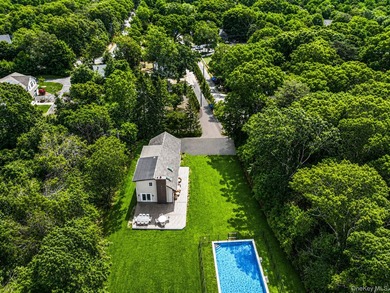 Welcome to 80A Springville Road, Hampton Bays ! This beautiful - photo 23