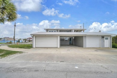 Directly across the street from the Gulf, this 2 bedroom, 2 - photo 37