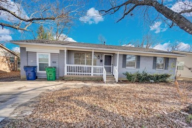 Come home to this peaceful neighborhood located directly across - photo 2