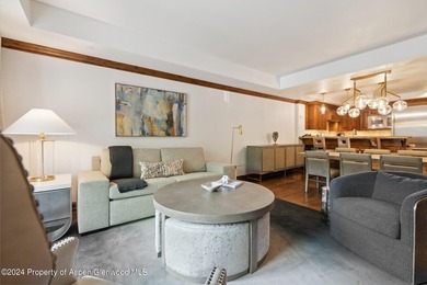 2024 renovations completed (including new decor, furniture - photo 4