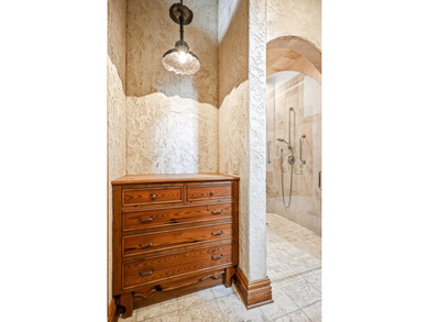 Experience the timeless elegance of this extraordinary - photo 44