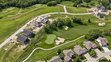 Welcome to this exceptional new construction villa tucked away - photo 7