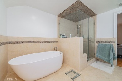 Hidden Gem for your Life-Style! Move-in Ready. Unobstructed view - photo 48