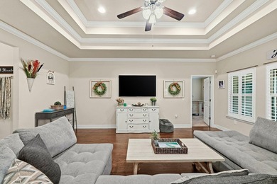 Beautiful home surrounded by nature and tucked away from it all - photo 9