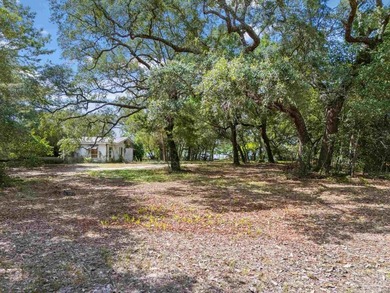 Prime investment opportunity on highly visible Navarre Parkway - photo 17