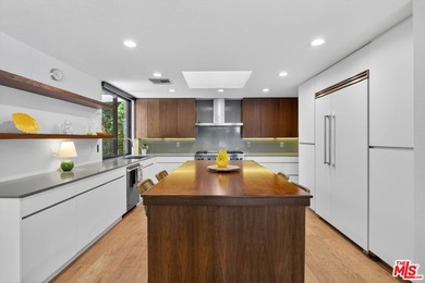 Desert living at its finest in coveted Morningside Country Club! - photo 23