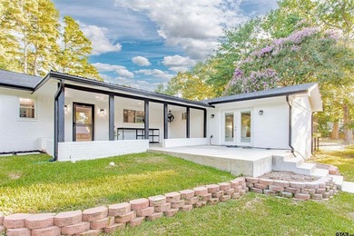 Welcome to your dream home in the highly desirable Hideaway Lake - photo 29