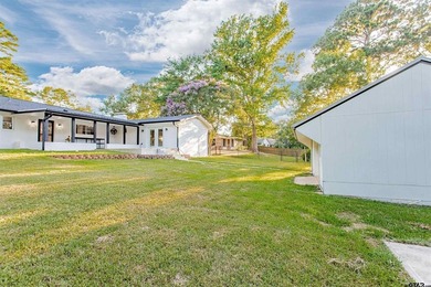Welcome to your dream home in the highly desirable Hideaway Lake - photo 30