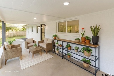 Welcome to your dream home in the highly desirable Hideaway Lake - photo 31